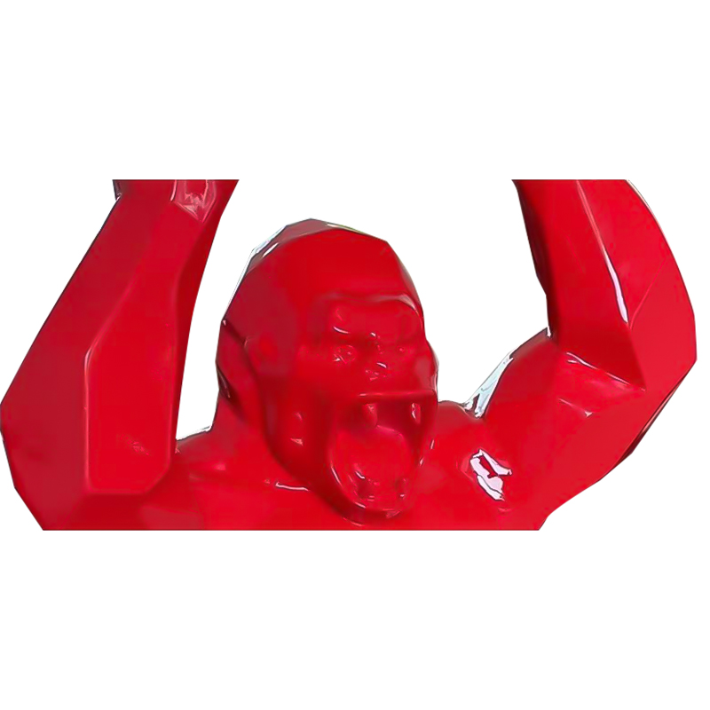 Kong orangutan podnoszący rzeźbę wiadra do wyświetlaczy sztuki na świeżym powietrzu Kong orangutan podnoszący rzeźbę wiadra do wyświetlaczy sztuki na świeżym powietrzu